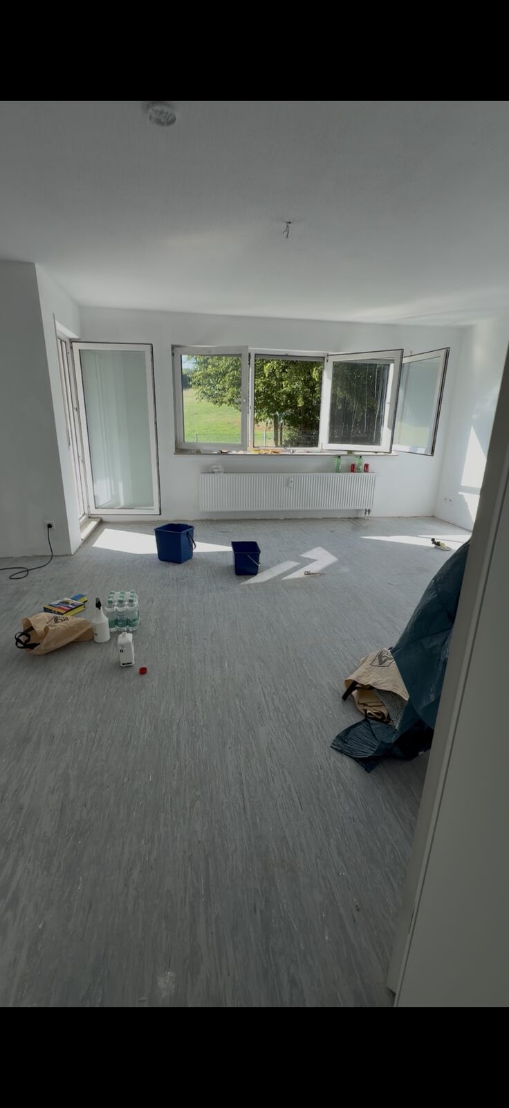 Bauendreinigung einer Wohnung nach Renovierungsarbeiten